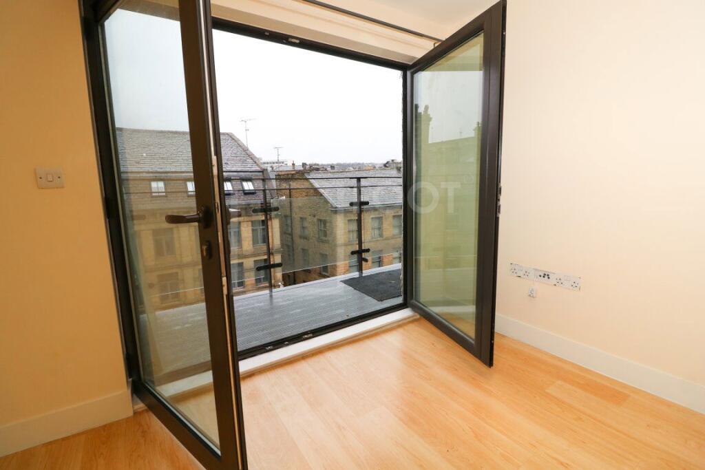 Additional image 2 of The Empress, Bradford, BD1