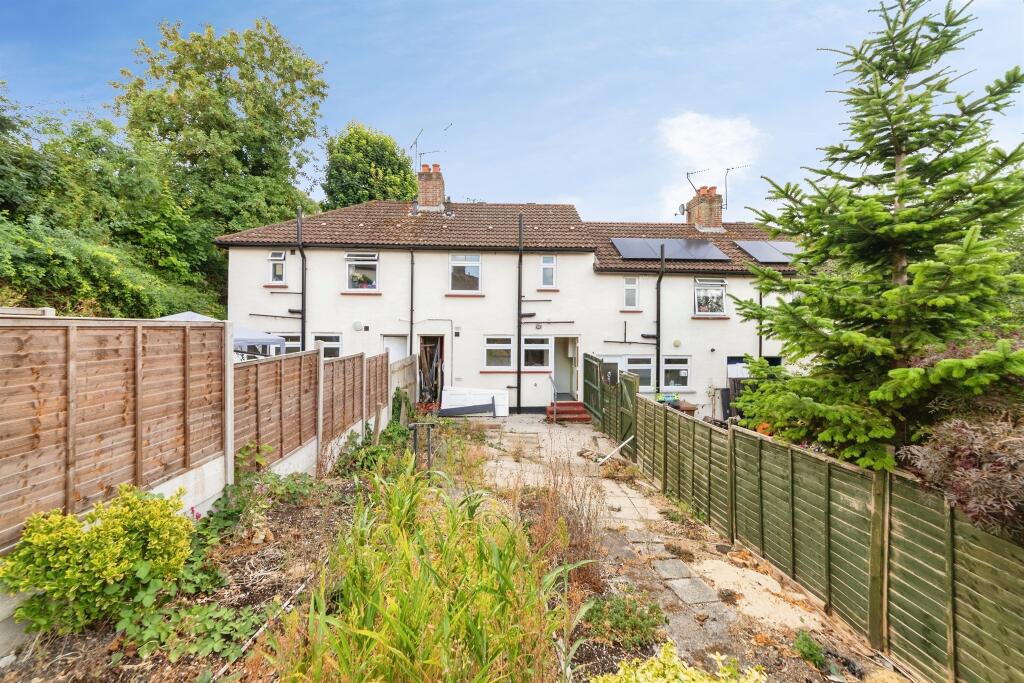 House in Hertford, Foxholes - View 3