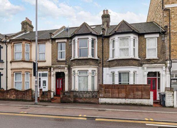 Main image of property: Birdbrook Close, Dagenham, Essex, RM10 9BF
