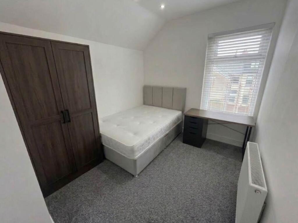 House in Cardiff - View 5