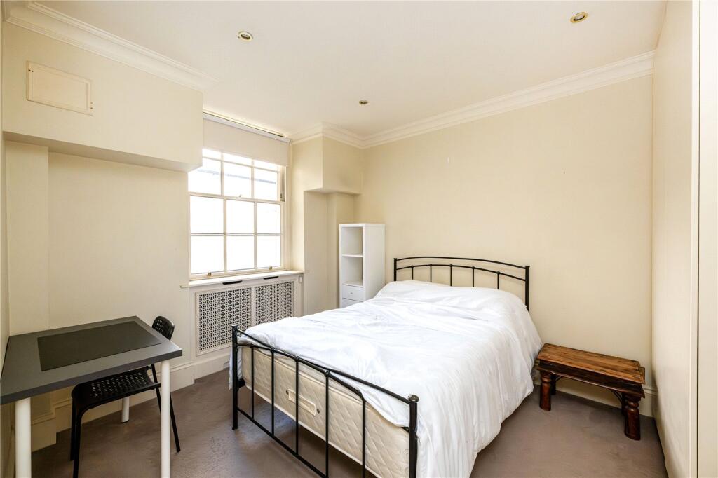 Apartment in London - View 5