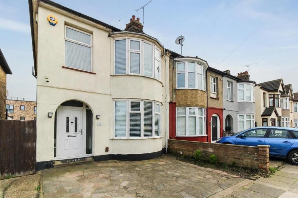 Main image of property: Glenhurst Road, Southend-On-Sea