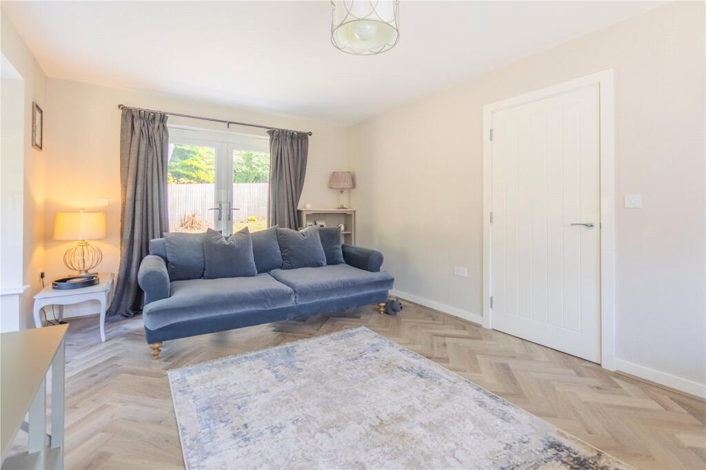 Dearnley Avenue, Littleborough, Greater Manchester, OL15 photo 4