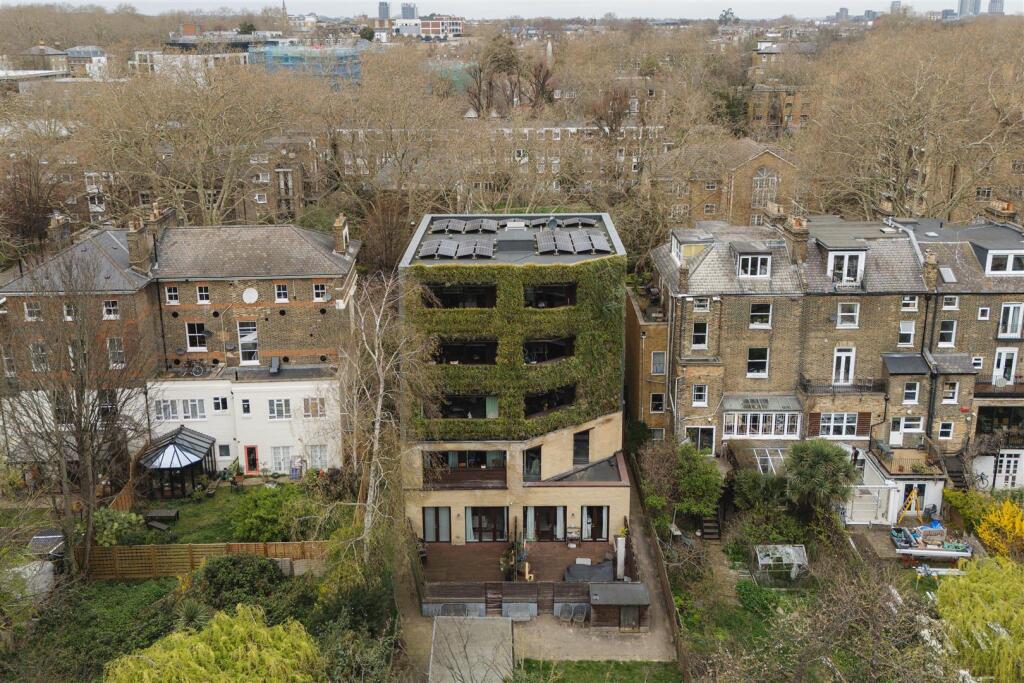 Main image of property: Grosvenor Avenue, N5