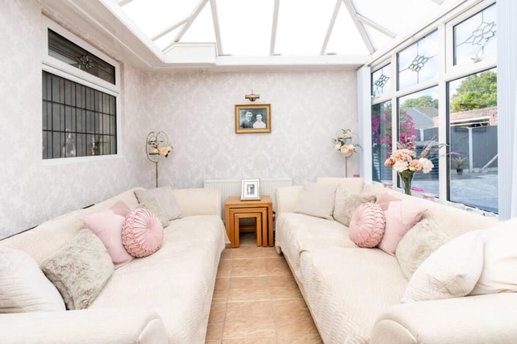 14 Northdale Road photo 3