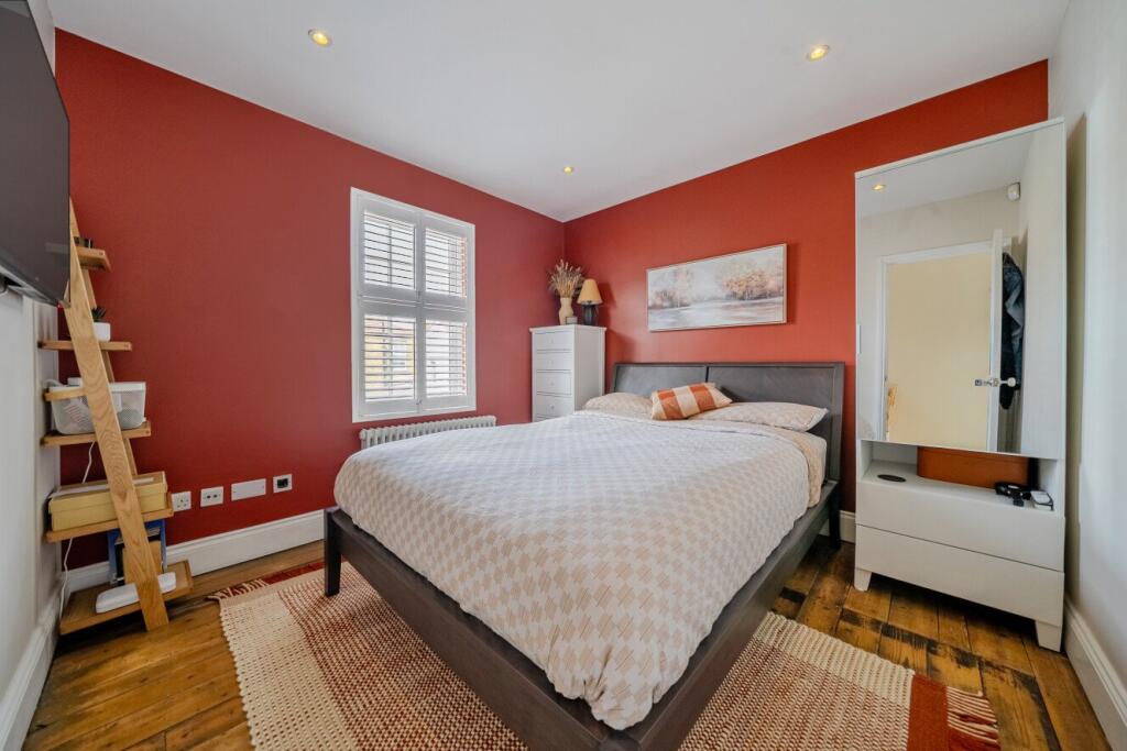House in Bromley - View 4
