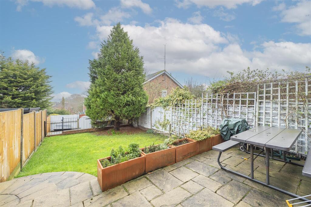 Additional image 11 of Aldwickbury Crescent, Harpenden