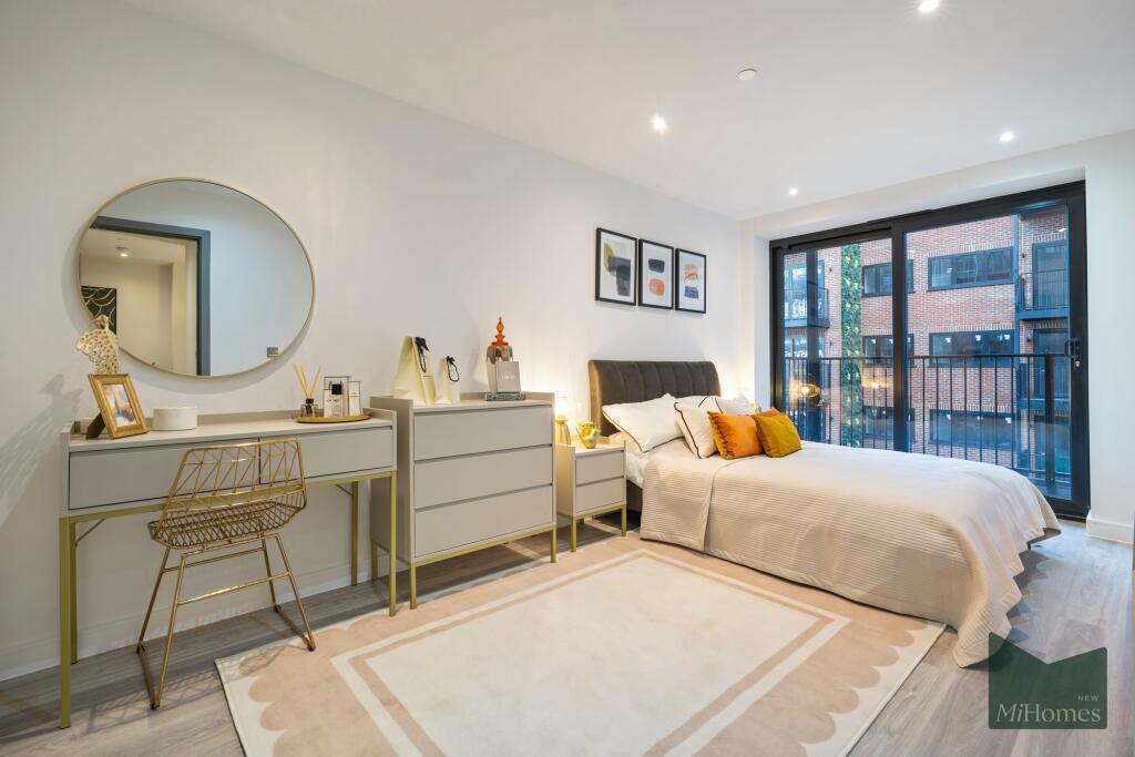 Apartment in Enfield - More