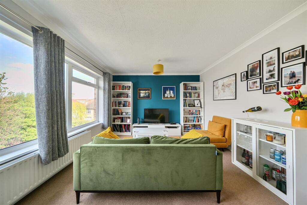 Apartment in London, Royal Borough of Kingston upon Thames - View 5