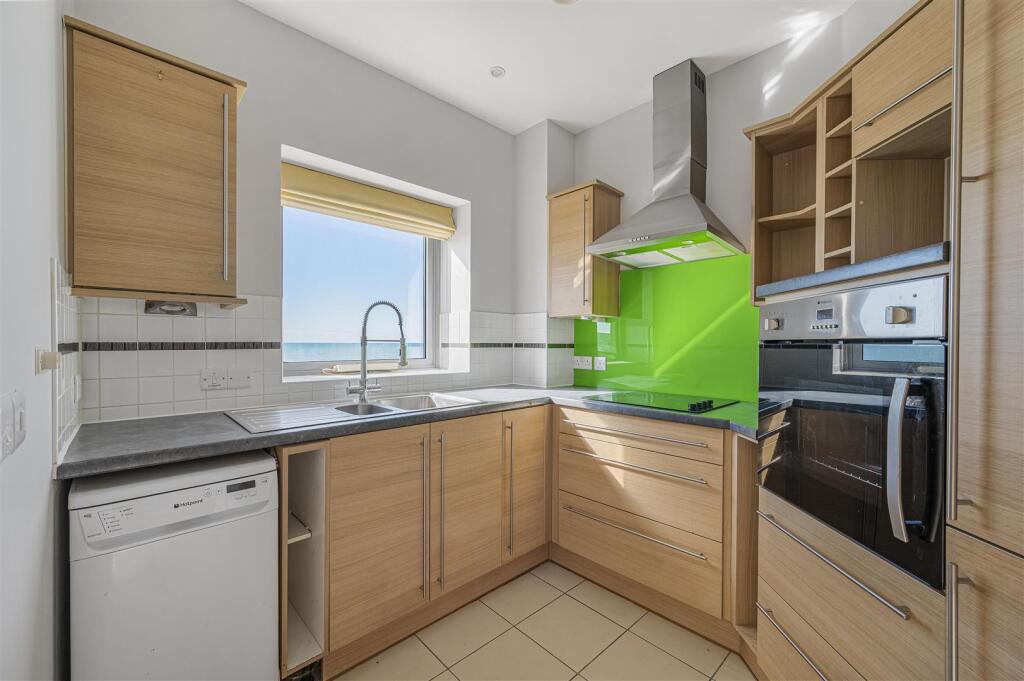 Eversley Court, Dane Road, Seaford photo 4