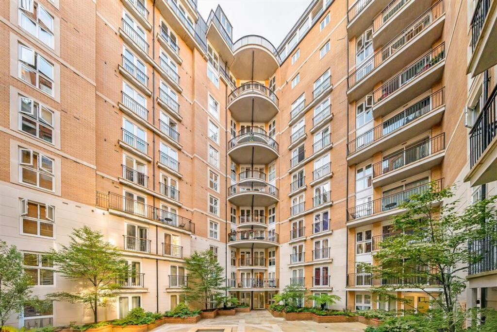 Main image of property: Victoria Street, Westminster