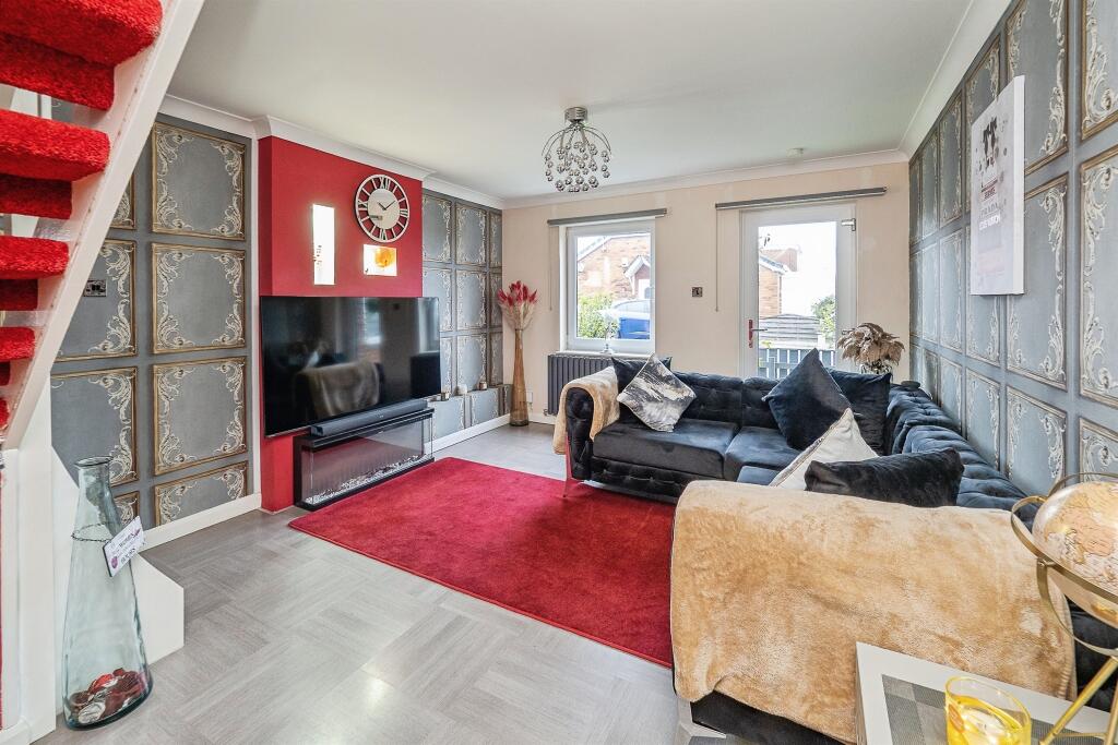 Rainham Close, Hull photo 2