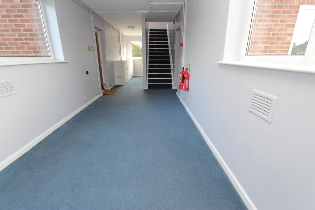 Douglas Court, Toton, NG9 photo 3
