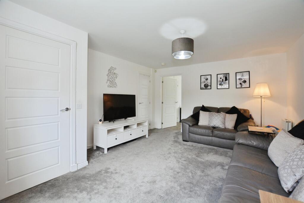 House in Brookfield, Merchiston, Renfrewshire - View 5