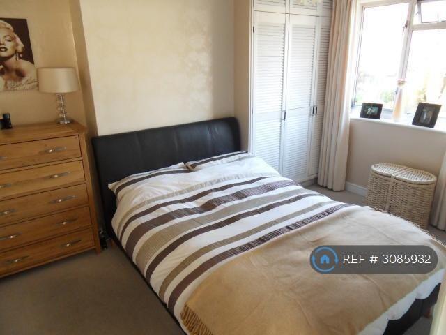 Apartment in Guildford - View 4