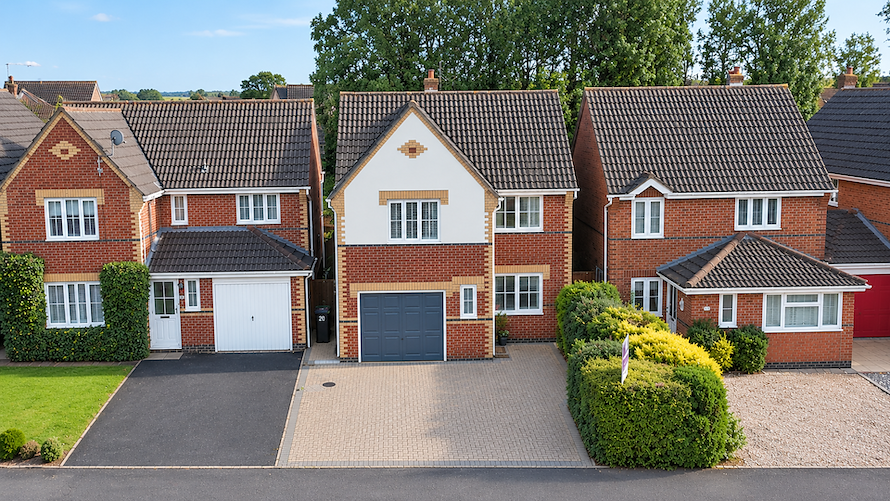 House in South Kesteven, Morton & Hanthorpe - View 2