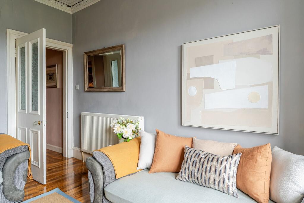 Apartment in Edinburgh, Roseburn - More