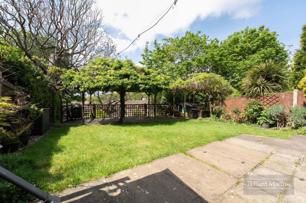 House in London - View 4