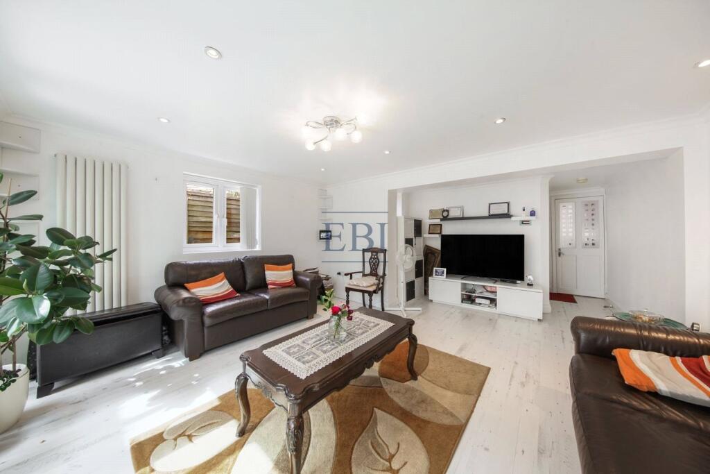 House in London - View 3