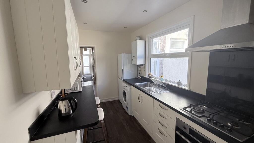 House in Portsmouth - More
