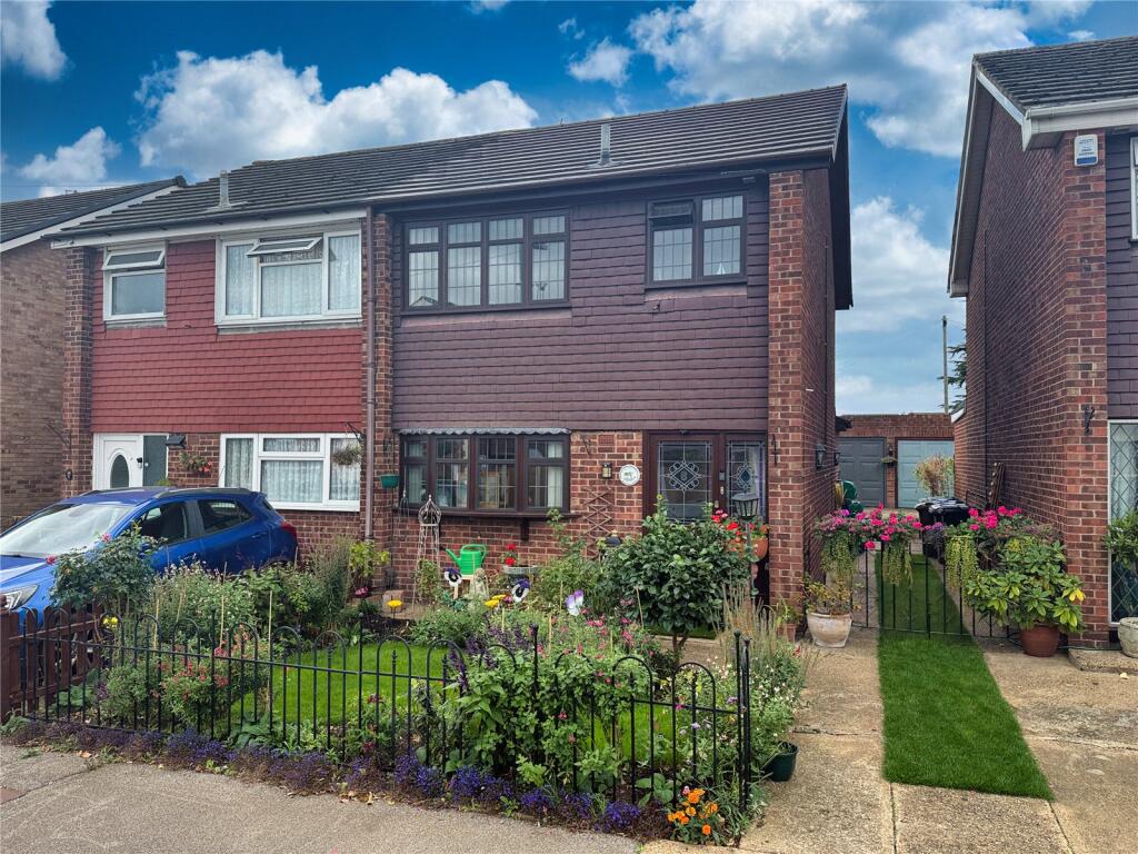 Main image of property: Russet Close, Stanford-le-Hope, Essex, SS17