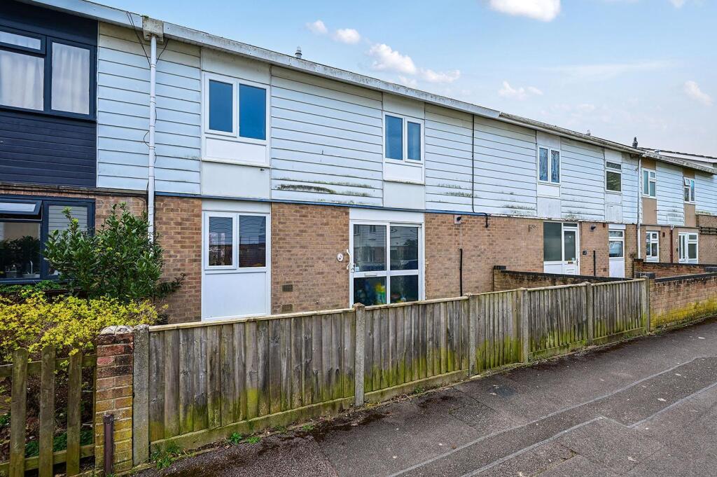 Main image of property: Fountains Close, Basingstoke