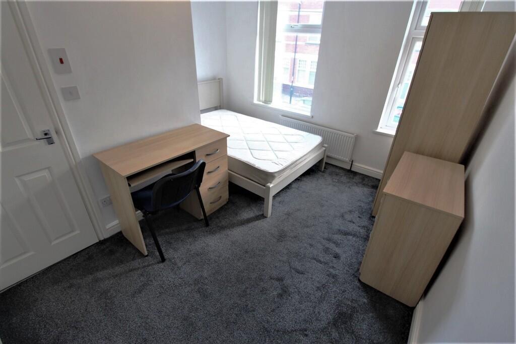 4 bedroom terraced house for rent