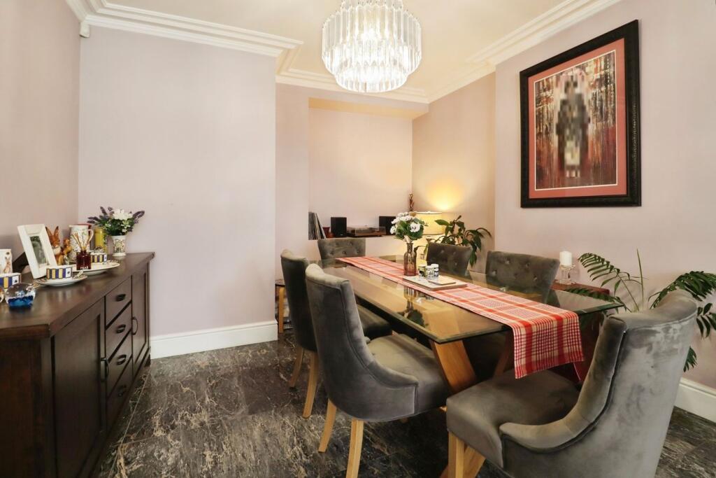 House in Pontypridd, Trallwn, Graigwen - View 4