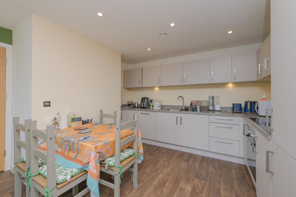 Apartment in Birmingham, Roosevelt Apartments, Digbeth - More
