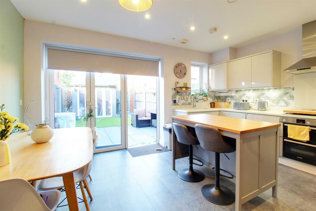 Additional image 2 of Green Close, Brookmans Park