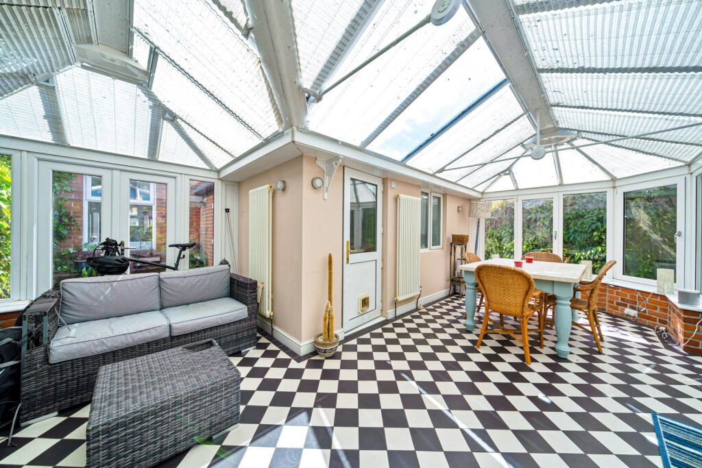 Test Road, Whitchurch, RG28 7LP photo 4