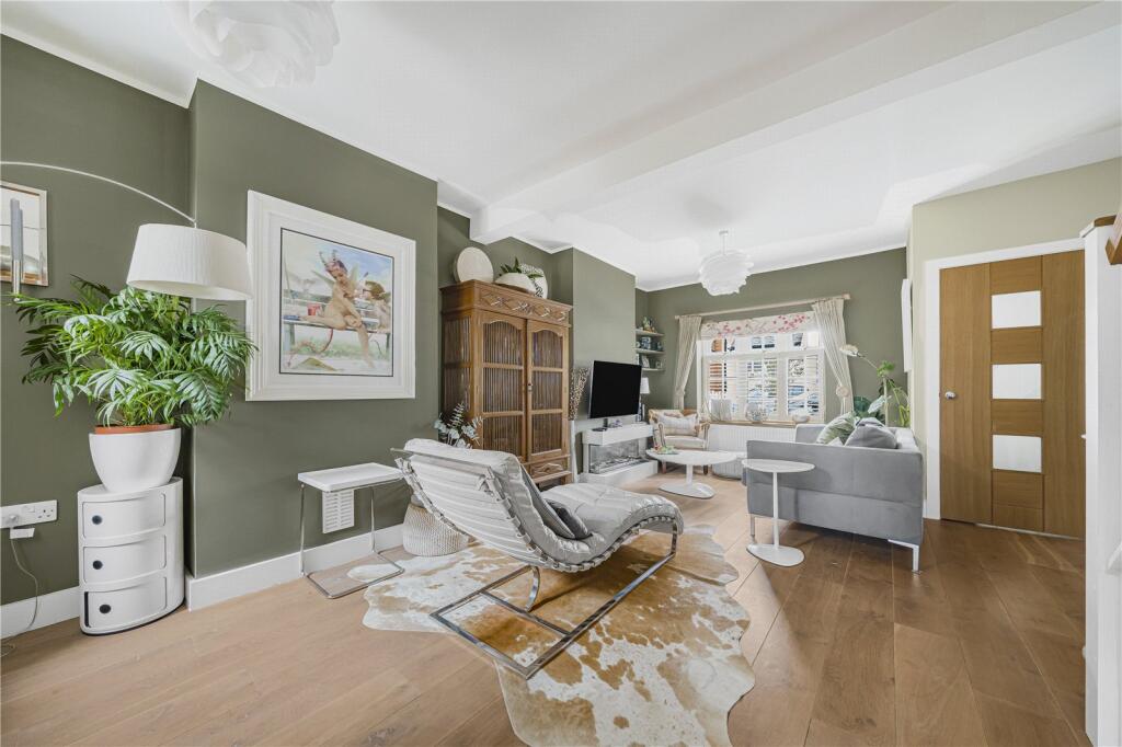 House in Twickenham - View 3