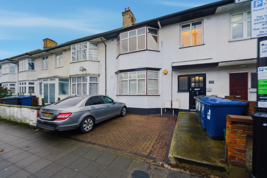 Main image of property: Northfields Ave W5