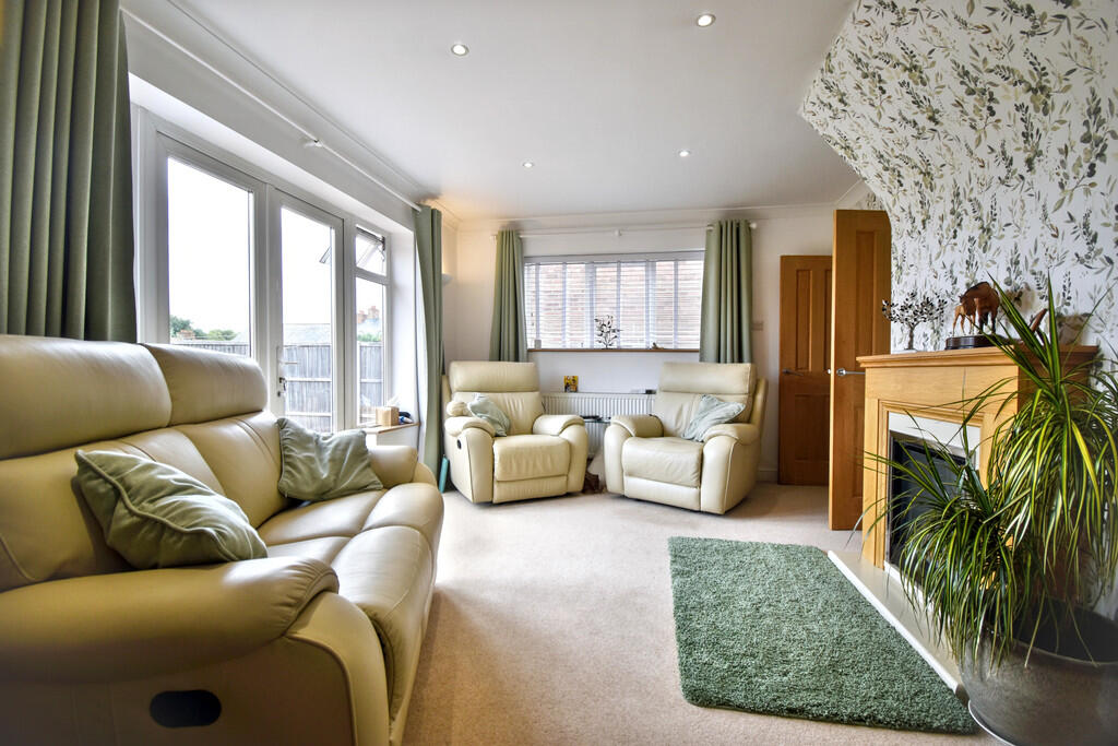 House in East Lindsey, Louth - View 4