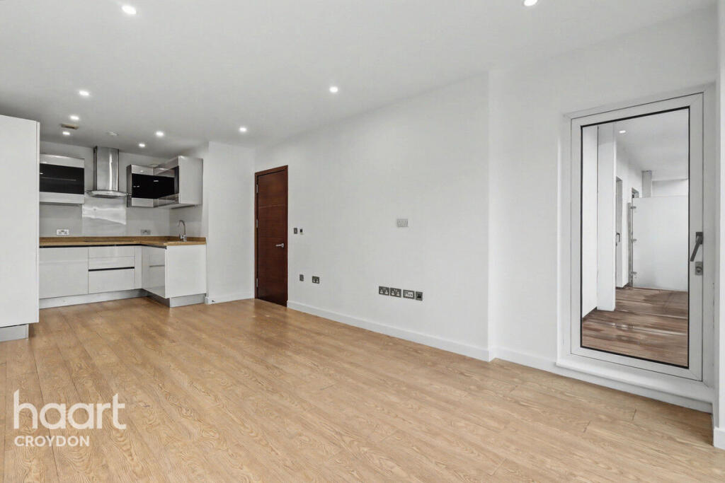 Apartment in London, Broad Green - View 4