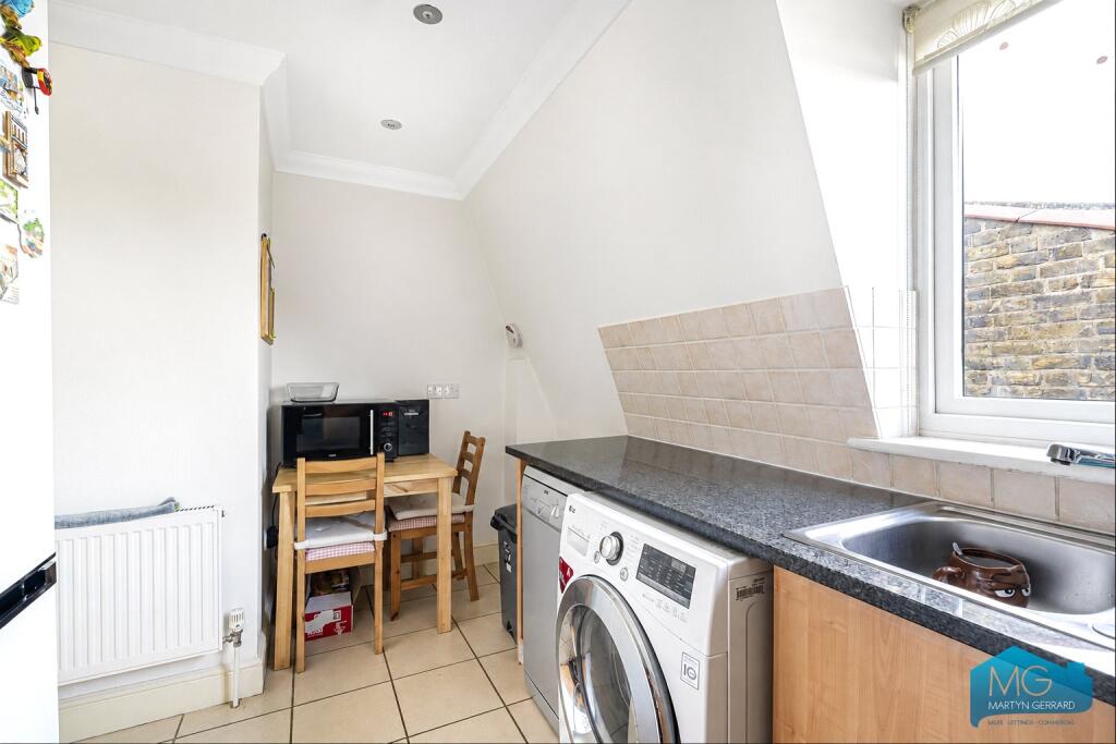 Apartment in London, Southgate - View 4