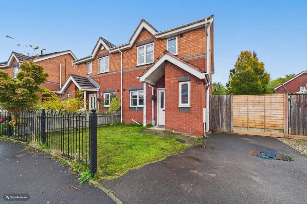 3-bed semi-detached on Collin Avenue, Manchester, Greater Manchester, M18, £132,500