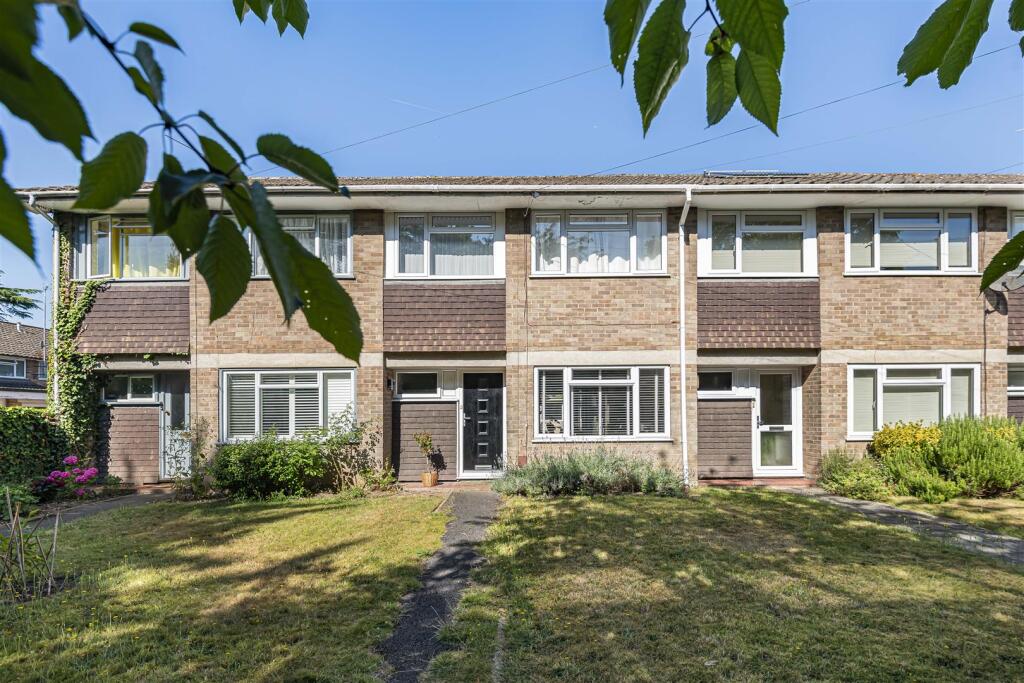 Main image of property: Ellesmere Close, Caversham, Reading
