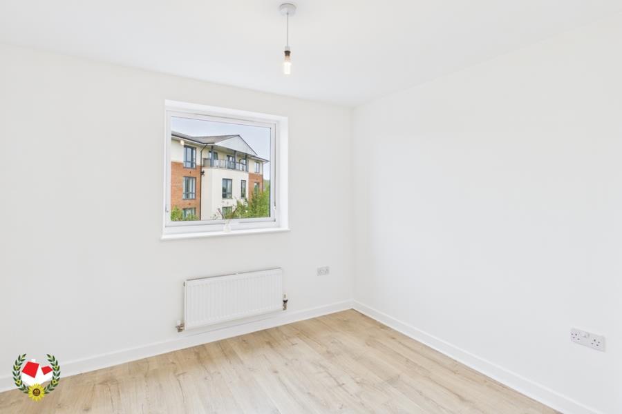Apartment in Gloucester - More
