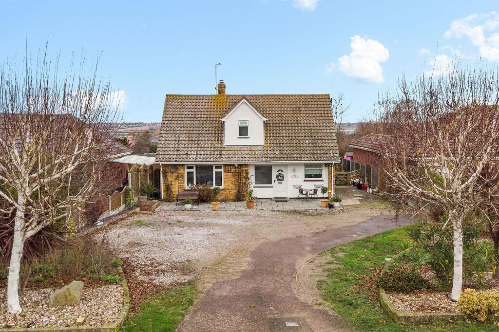 Main image of property: Point Clear Road, St. Osyth, Clacton-on-sea, Essex, CO16
