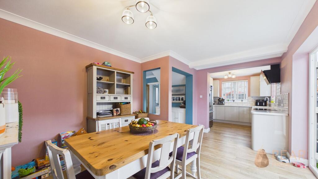 Myrtle Road, Lancing, BN15 photo 3