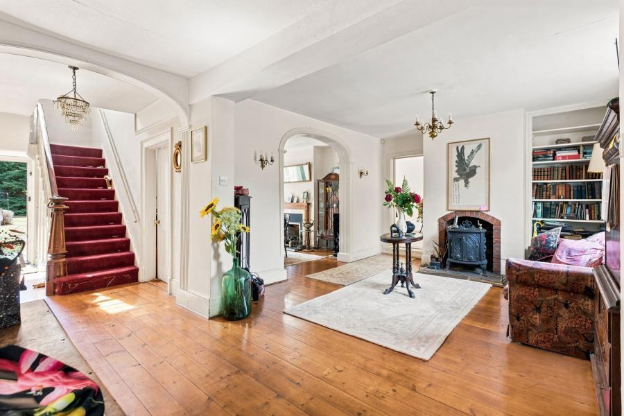 House in Twickenham - View 3
