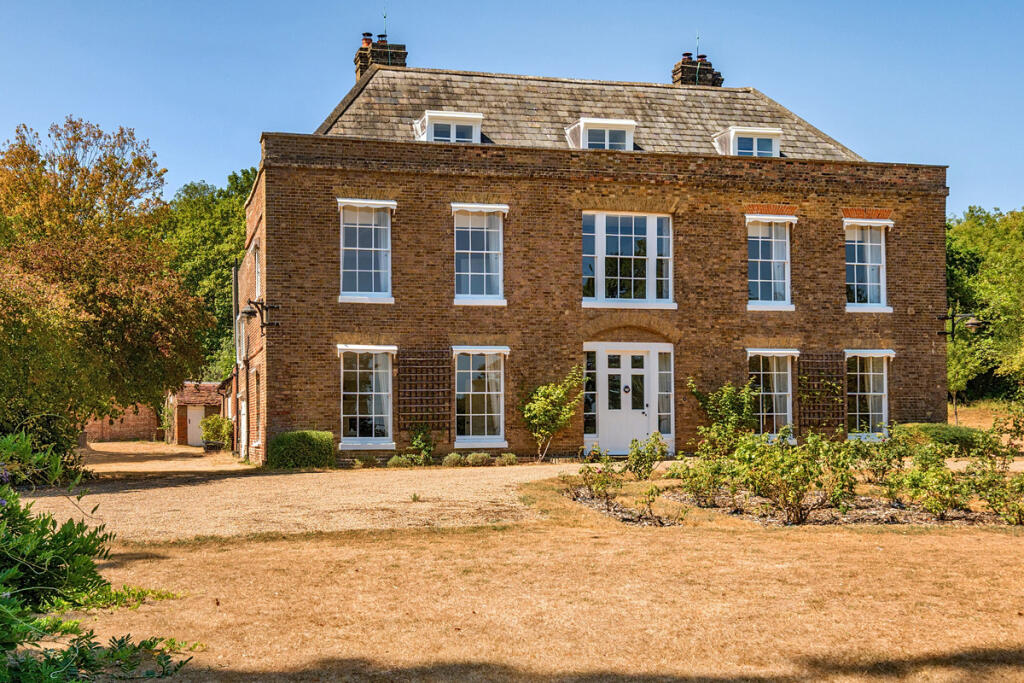 Main image of property: Upnor Road, Rochester, ME2