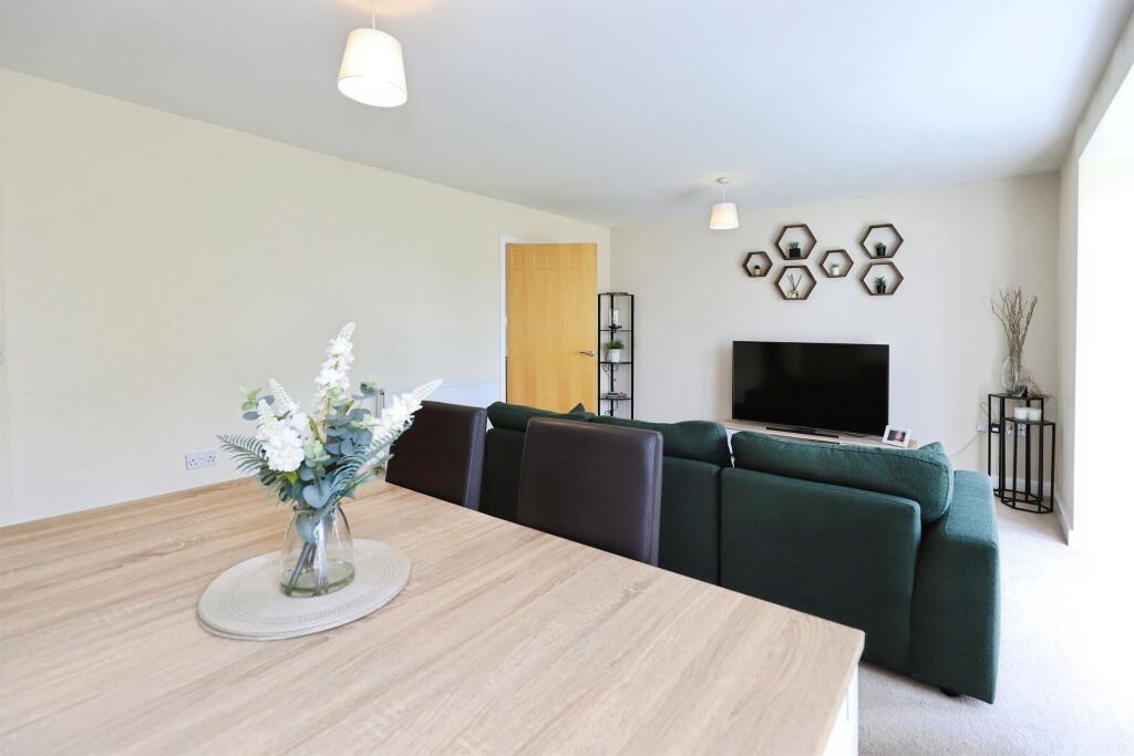 Apartment in Wolverhampton - More