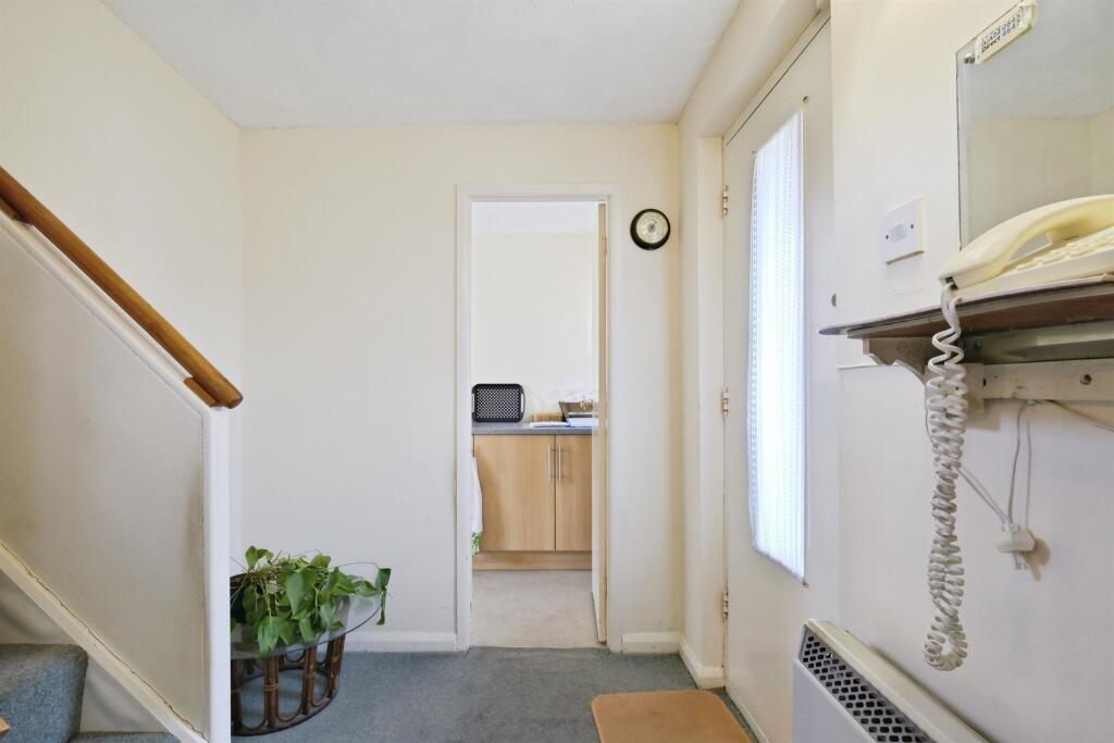 House in Salisbury - View 5