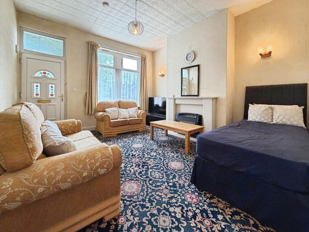 House in Bradford - View 3