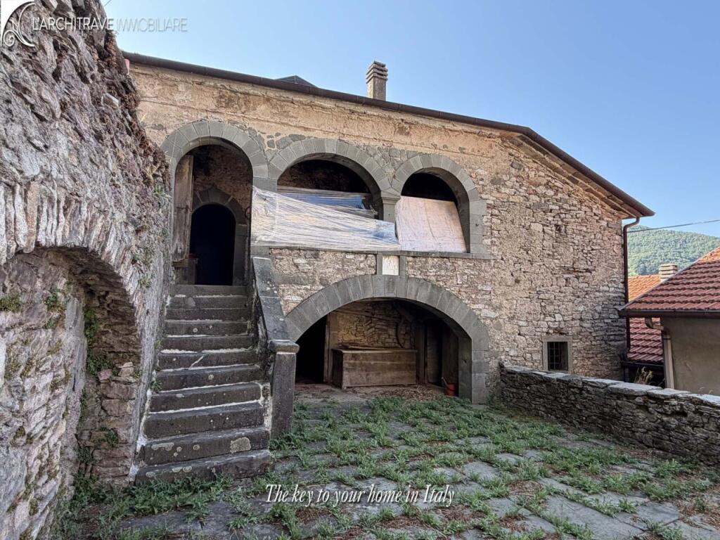 Main image of property: Tuscany, Lunigiana, Comano