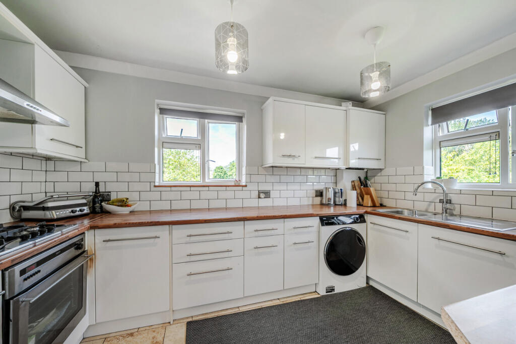 Bromley Road, Shortlands, Bromley, BR2 photo 3