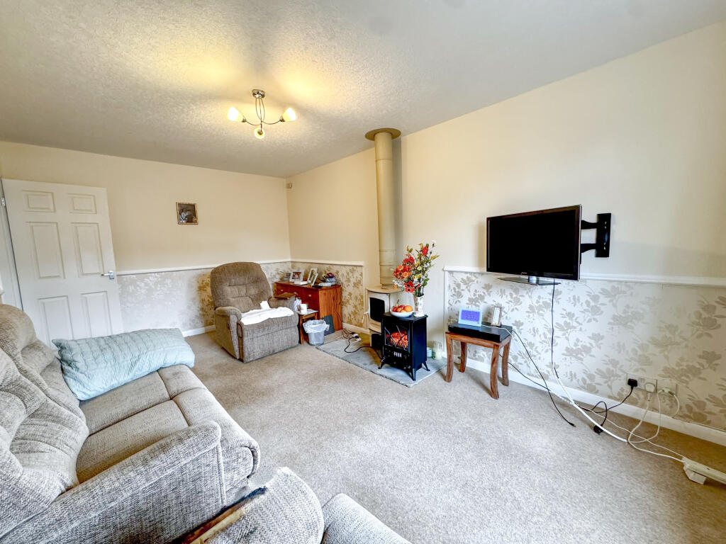 House in Lincoln - View 4