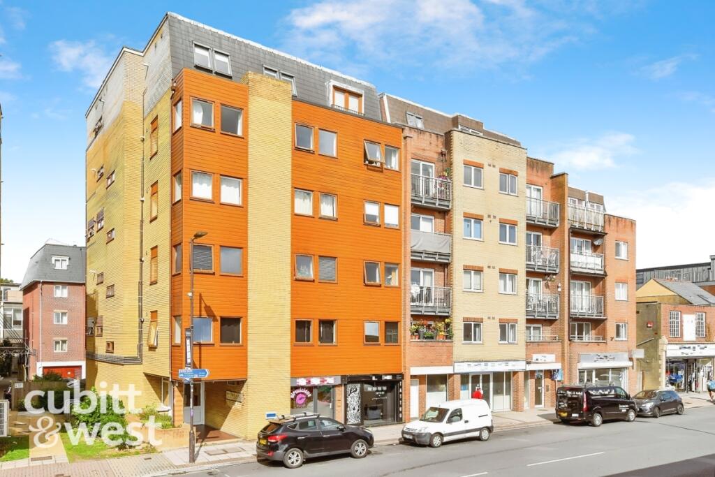 Main image of property: AVAILABLE WITH NO DEPOSITHigh Street Cosham PO6